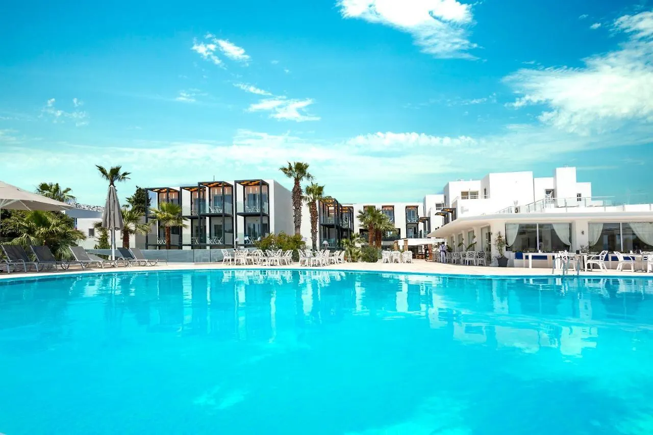 Charm Beach Hotel Akyarlar 4*,