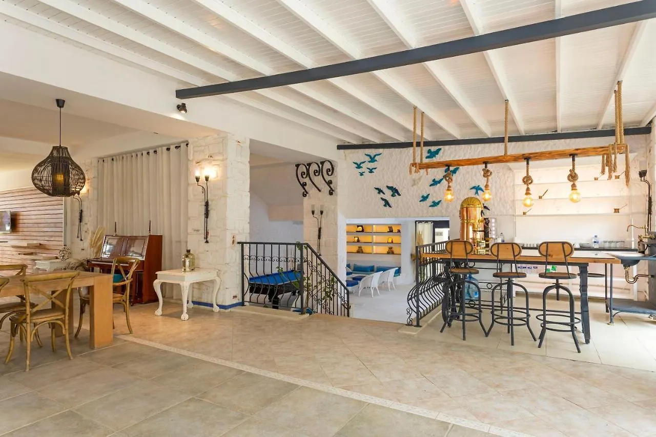 Charm Beach Hotel Akyarlar